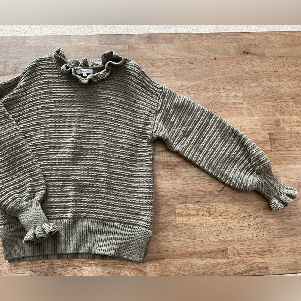 Madewell| Small| Forest green sweater| NWOT.